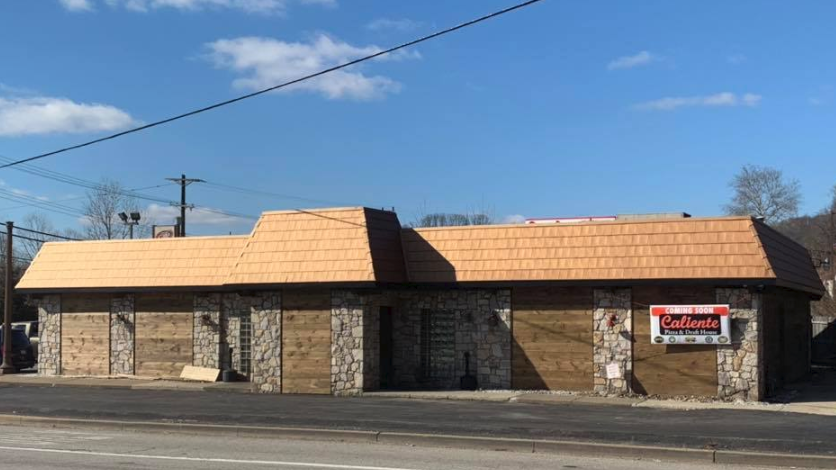 Caliente Pizza and Draft House | restaurant | 2125 Mosside Blvd, Monroeville, PA 15146, USA | 4124578777 OR +1 412-457-8777