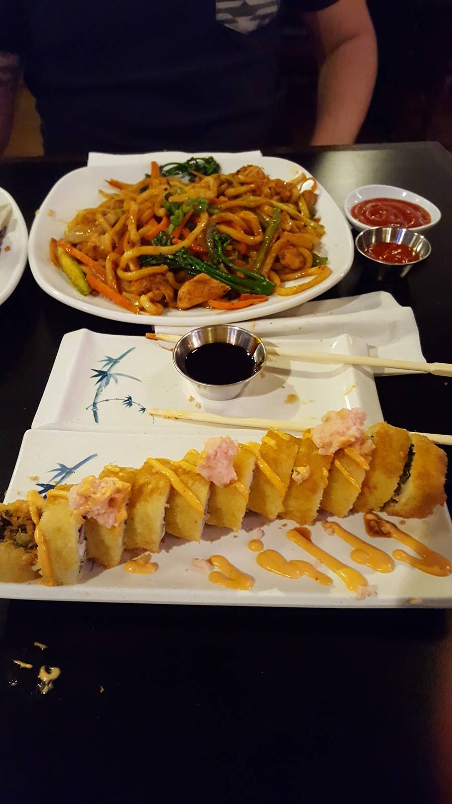 Katsura Sushi | restaurant | 1920 N Zaragoza Rd # 112, El Paso, TX 79938, USA | 9158572222 OR +1 915-857-2222