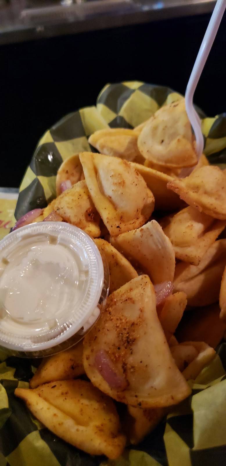 Señor Frogs | restaurant | 2506 W Liberty Ave, Pittsburgh, PA 15226, USA | 4125314666 OR +1 412-531-4666