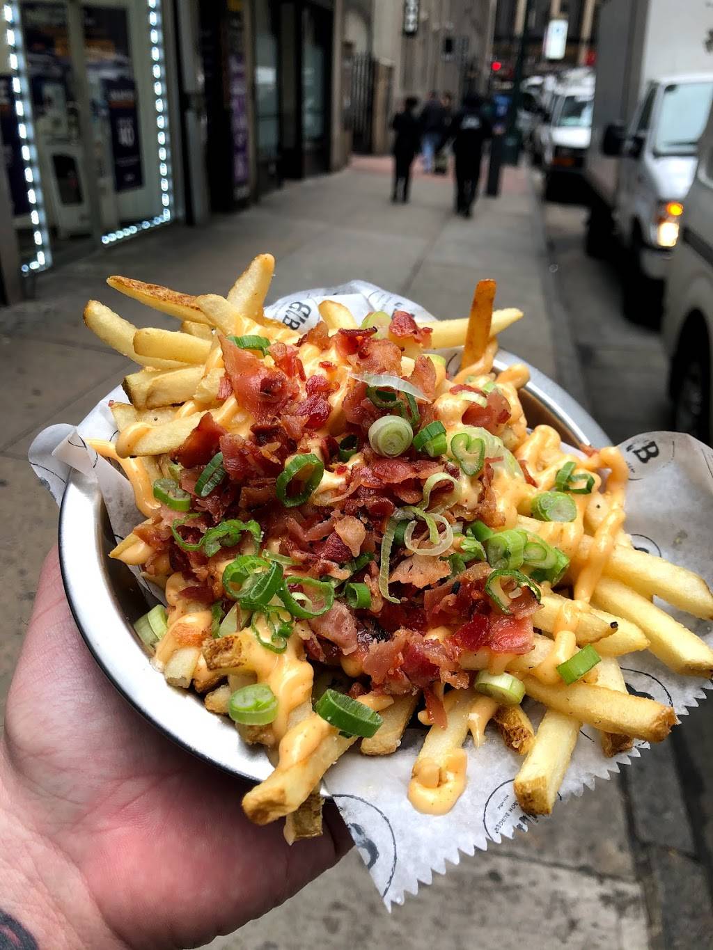 Black Iron Burger GO | restaurant | 140 W 32nd St, New York, NY 10001, USA | 6468690091 OR +1 646-869-0091