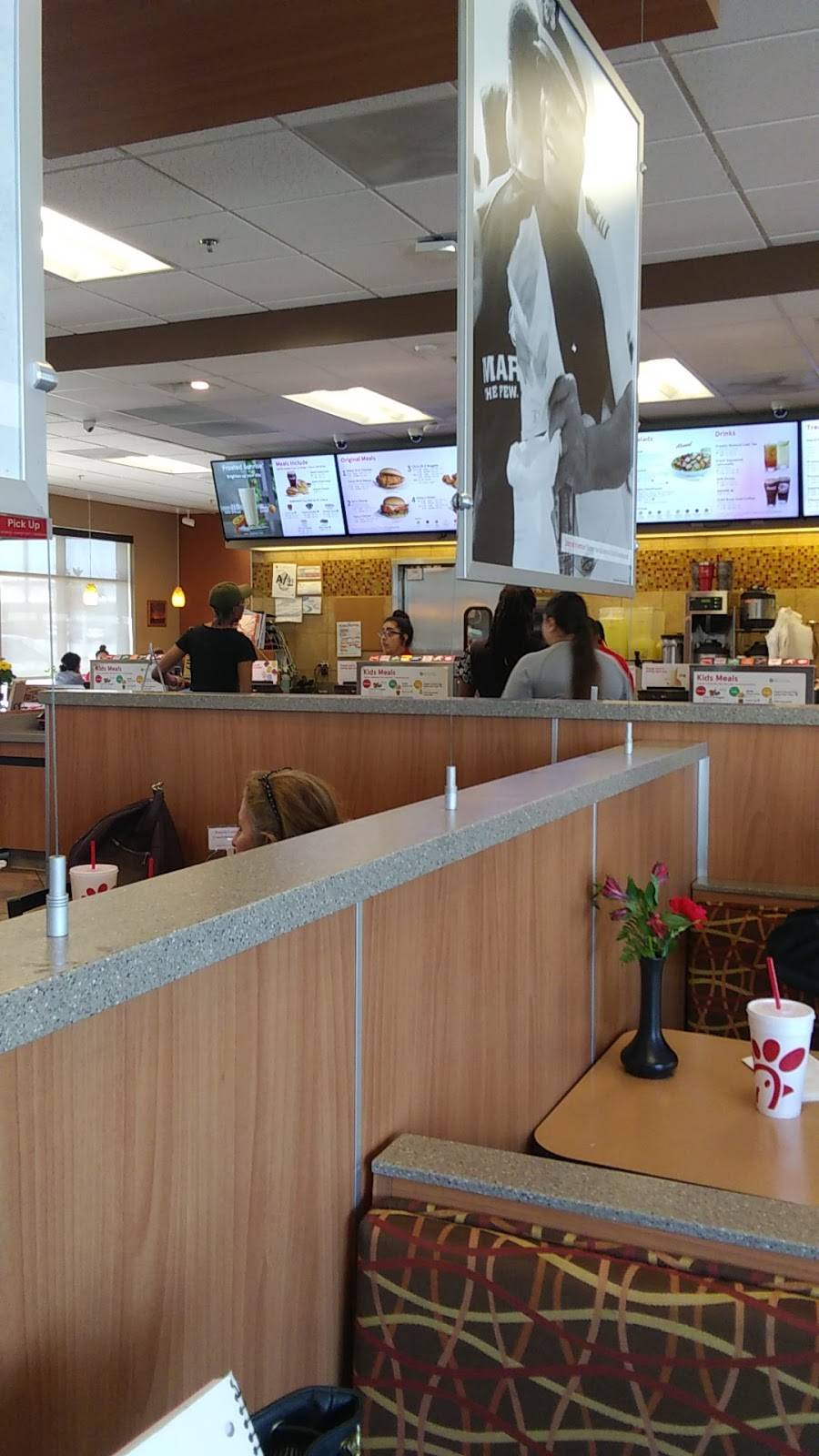 Chick-fil-A | restaurant | 8221 Marbach Rd, San Antonio, TX 78227, USA | 2106732777 OR +1 210-673-2777