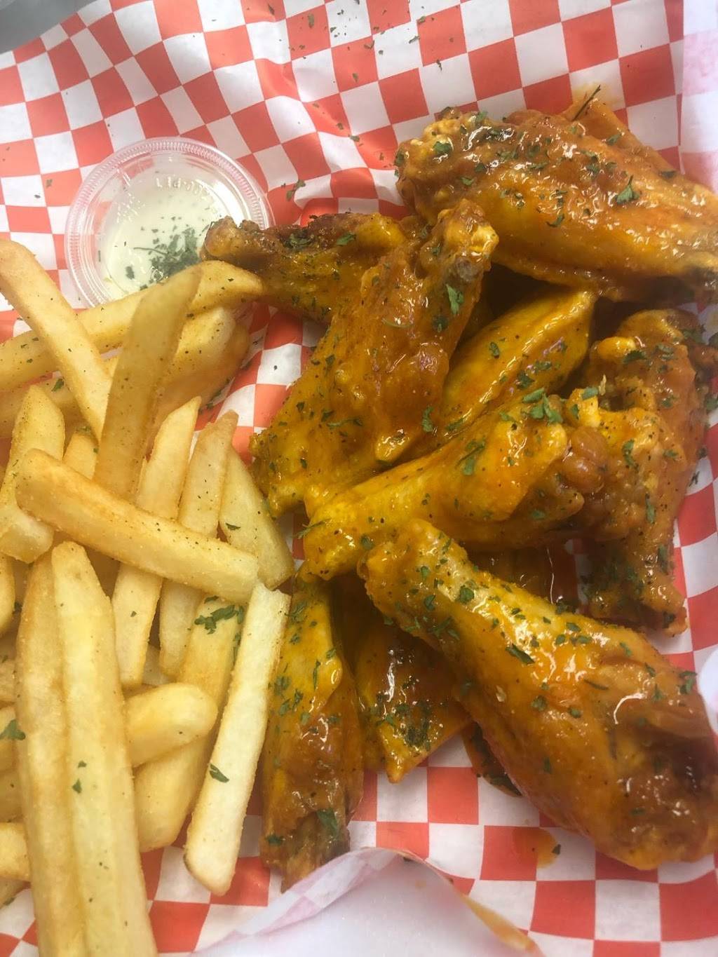 Wallies Seafood & Po-boys | restaurant | 4811 Bellfort St, Houston, TX 77033, USA | 9857882426 OR +1 985-788-2426