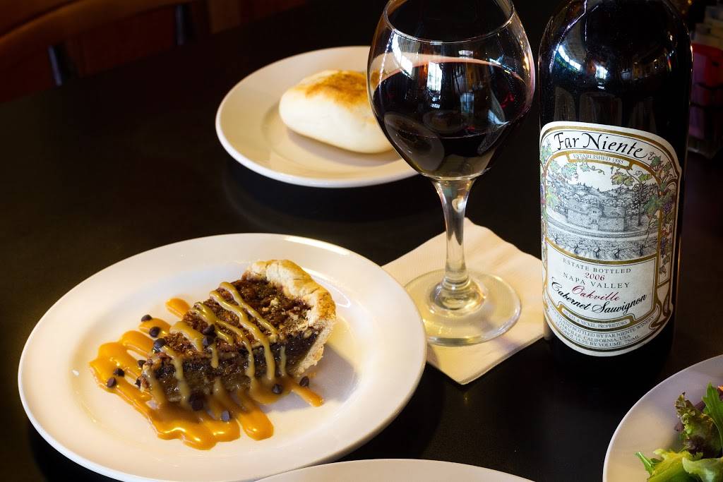 Pineda Crossing Bar & Grill | restaurant | 2515 Roberts Rd, Melbourne, FL 32940, USA | 3212597760 OR +1 321-259-7760