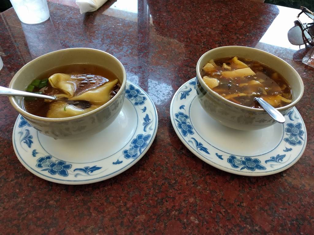 Kings Wok Hartland Inc | restaurant | 521 Cottonwood Ave, Hartland, WI 53029, USA | 2623676388 OR +1 262-367-6388