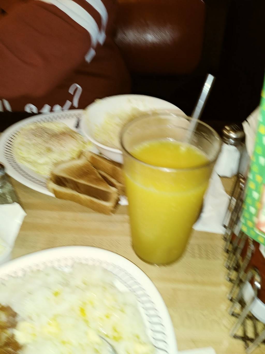 Waffle House | meal takeaway | 1227 Virginia Ave, East Point, GA 30344, USA | 4047662443 OR +1 404-766-2443