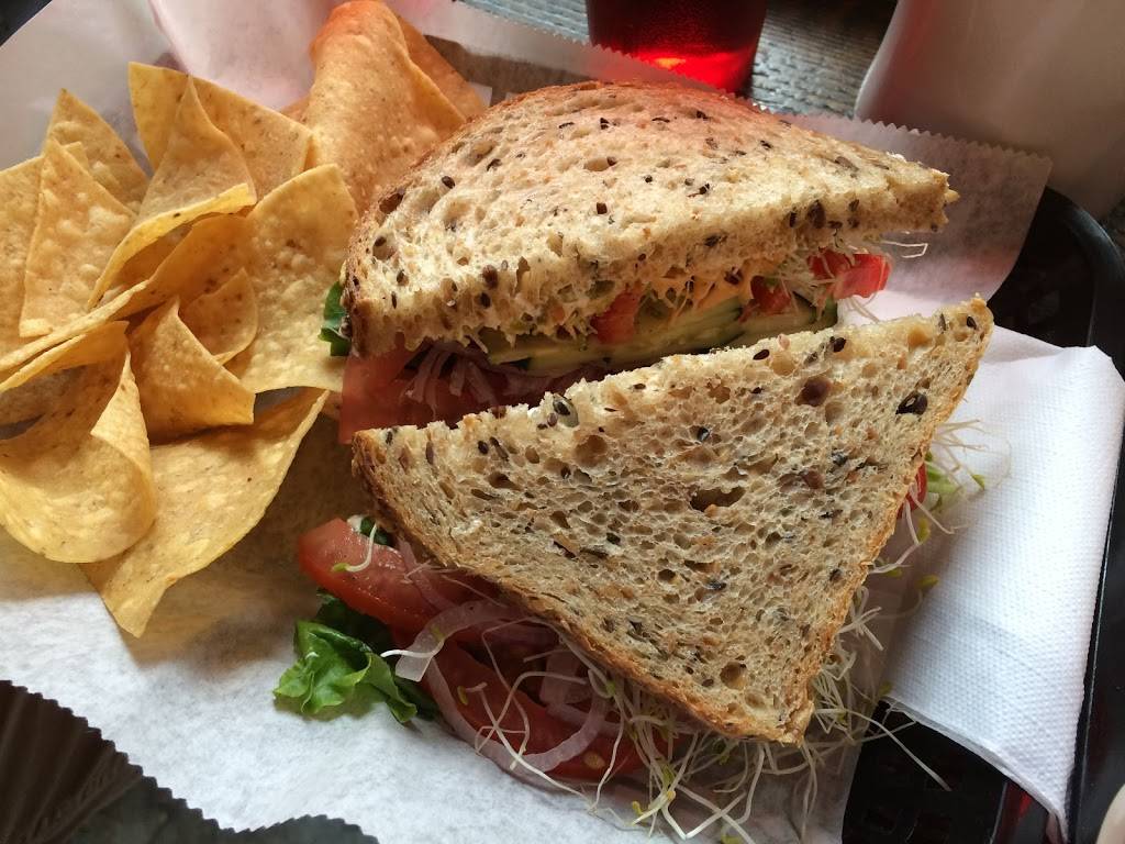 Fuel Cafe Center Street | cafe | 818 E Center St, Milwaukee, WI 53212, USA | 4143743835 OR +1 414-374-3835