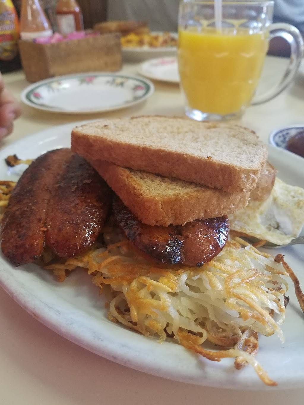 Ho Ho Kafe | restaurant | 926 F St, Fresno, CA 93706, USA | 5592330030 OR +1 559-233-0030