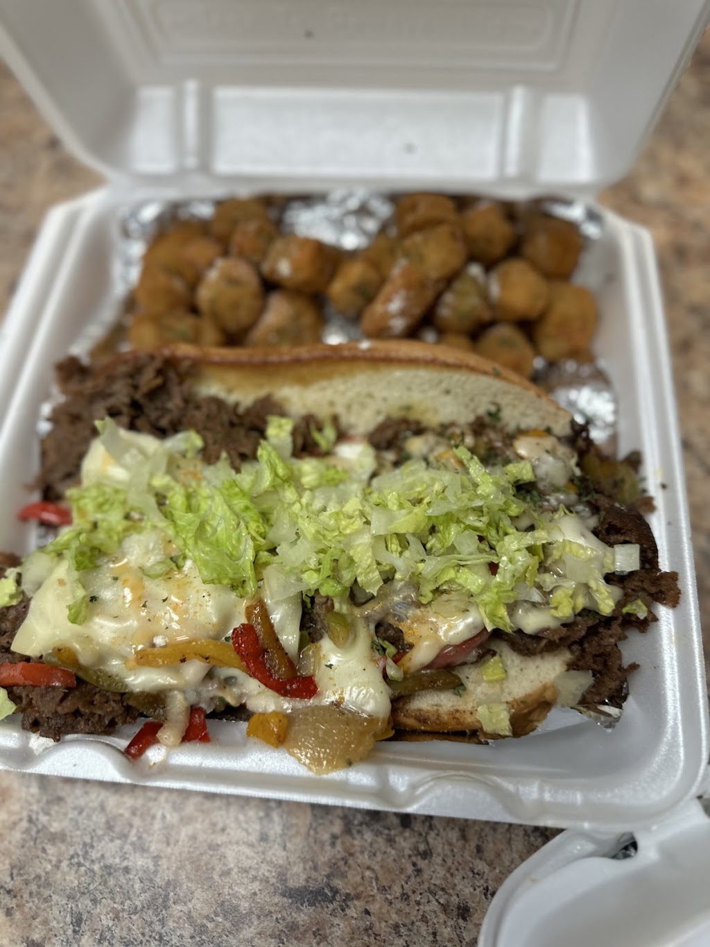 Motion Grill | restaurant | 1336 Jackson Ave, Memphis, TN 38107, USA | 9014356083 OR +1 901-435-6083