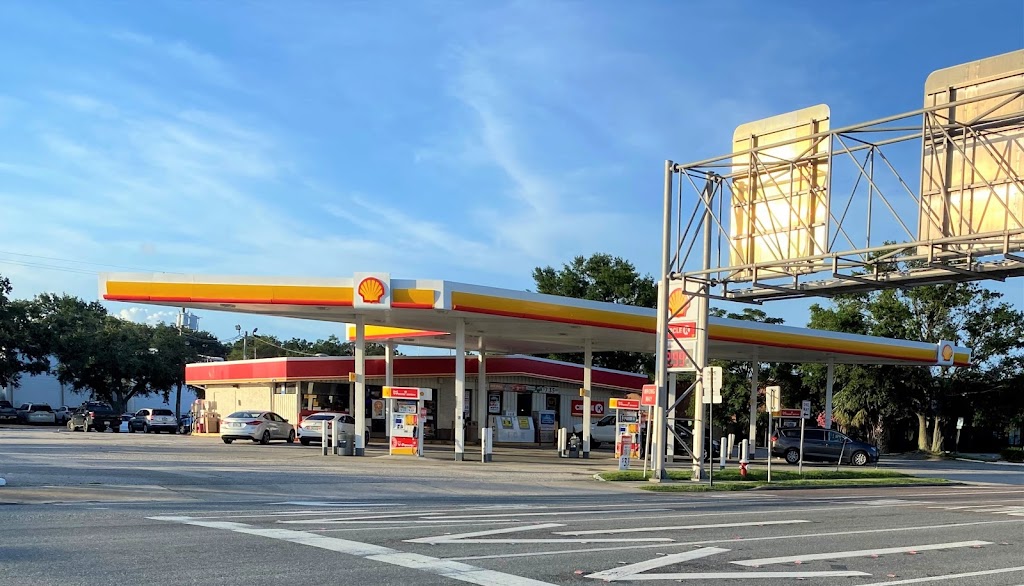 Kangaroo Express | meal takeaway | 400 E Gregory St, Pensacola, FL 32502, USA | 8504379229 OR +1 850-437-9229