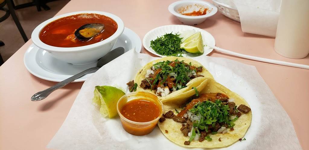 Antojitos Clemente | restaurant | 210 W 1st St #111, Santa Ana, CA 92701, USA | 7145414414 OR +1 714-541-4414