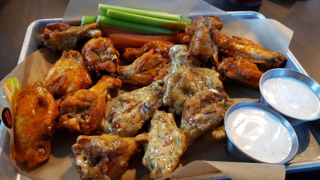 Buffalo Wild Wings | meal takeaway | 4000 Market Pl Dr Suite 104, Monterey Park, CA 91755, USA | 3234439167 OR +1 323-443-9167