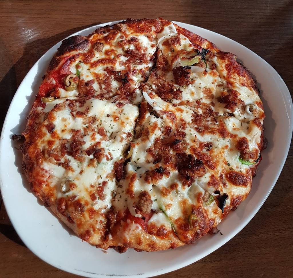 Big Rig Kitchen & Brewery | restaurant | 1980 Ogilvie Rd #115, Gloucester, ON K1J 9L3, Canada | 6135523336 OR +1 613-552-3336