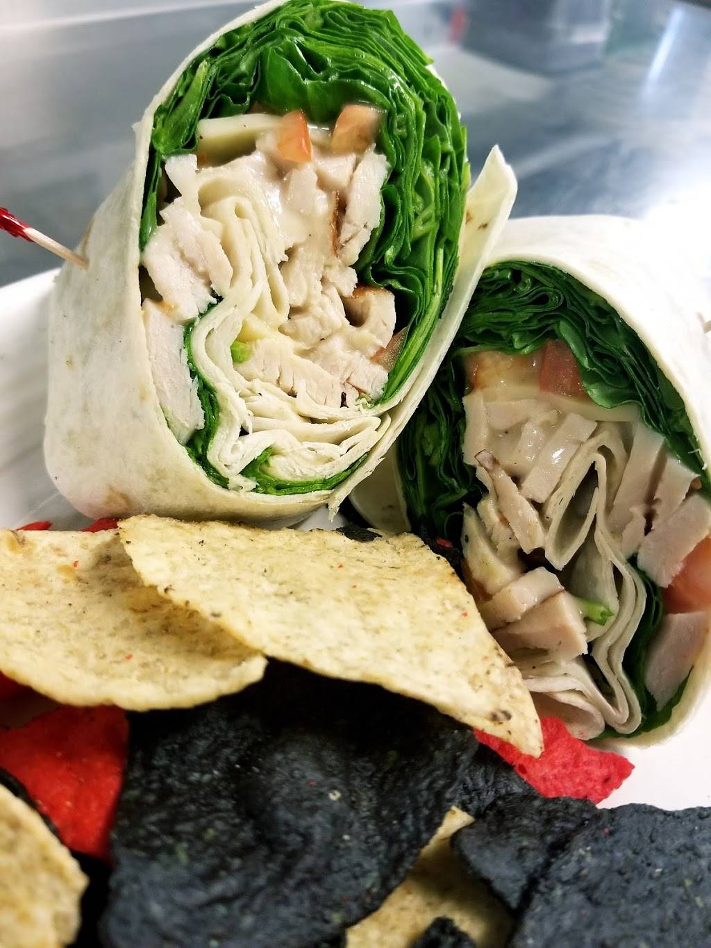 Tippy Canoes | restaurant | 1020 N Cascade St, Osceola, WI 54020, USA | 7152944777 OR +1 715-294-4777