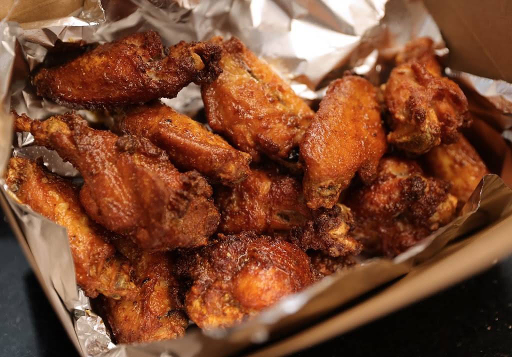 Claudios Take-Out | meal takeaway | 14 E Gerrard St, Winchester, VA 22601, USA | 5406867880 OR +1 540-686-7880