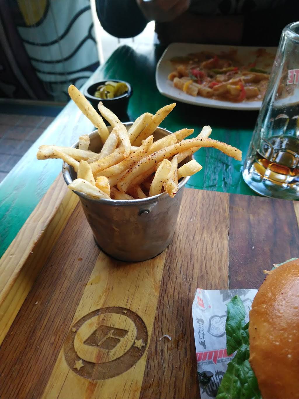 Comicx | restaurant | Blvd. Agua Caliente 10387, Neidhart, 22020 Tijuana, B.C., Mexico | 016646817093 OR +52 664 681 7093