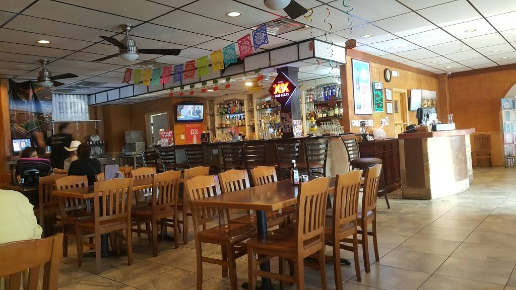 Jalapeños | restaurant | 1940 W William Cannon Dr, Austin, TX 78745, USA | 5126450133 OR +1 512-645-0133