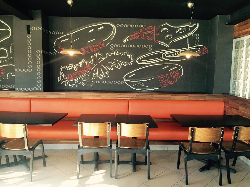 Starr Burger | restaurant | 900 Brock St N, Whitby, ON L1N 4J6, Canada | 9054303301 OR +1 905-430-3301