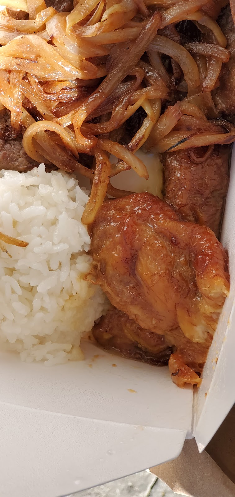 Sol Food | restaurant | 151 Petaluma Blvd S Ste. 129, Petaluma, CA 94952, USA | 7073475998 OR +1 707-347-5998