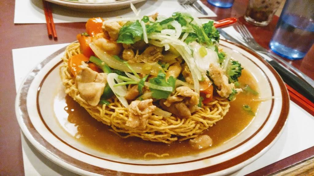 Pho Lien | restaurant | 5703B Chemin de la Côte-des-Neiges, Montréal, QC H3S 1Y7, Canada | 5147356949 OR +1 514-735-6949