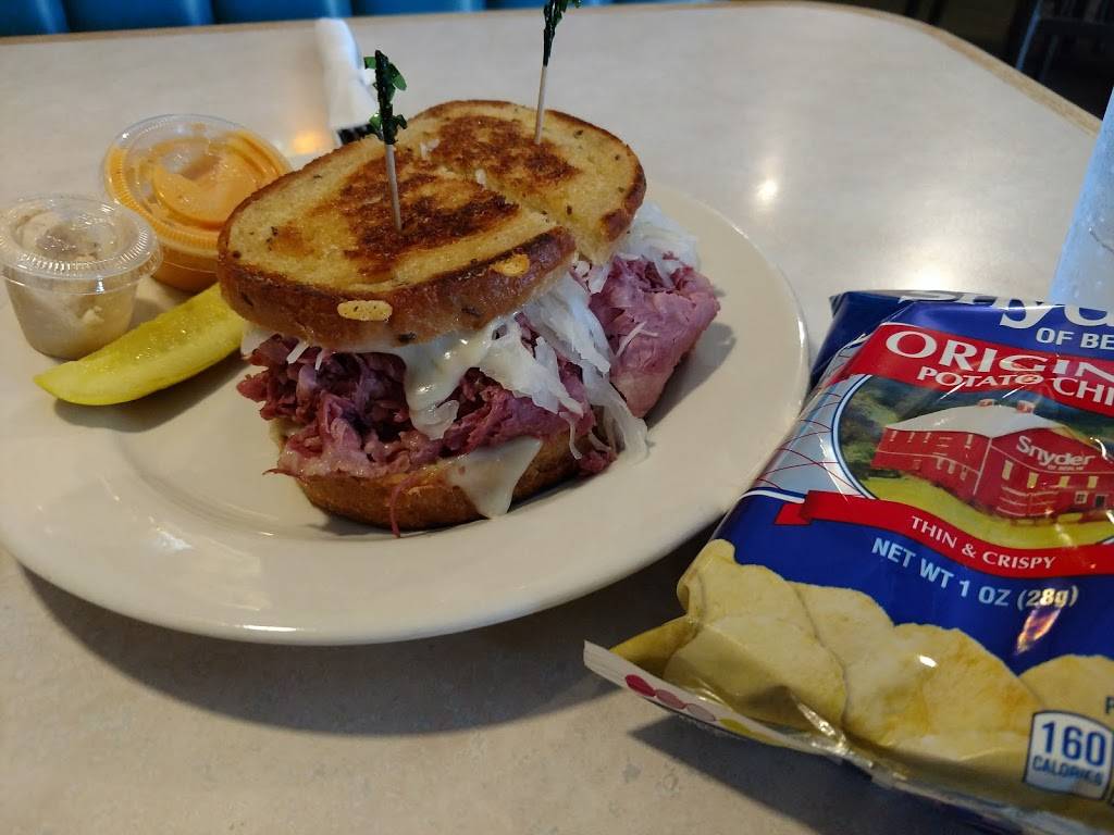 Rubins Deli & Restaurant | restaurant | 616 Leona St, Elyria, OH 44035, USA | 4403243666 OR +1 440-324-3666