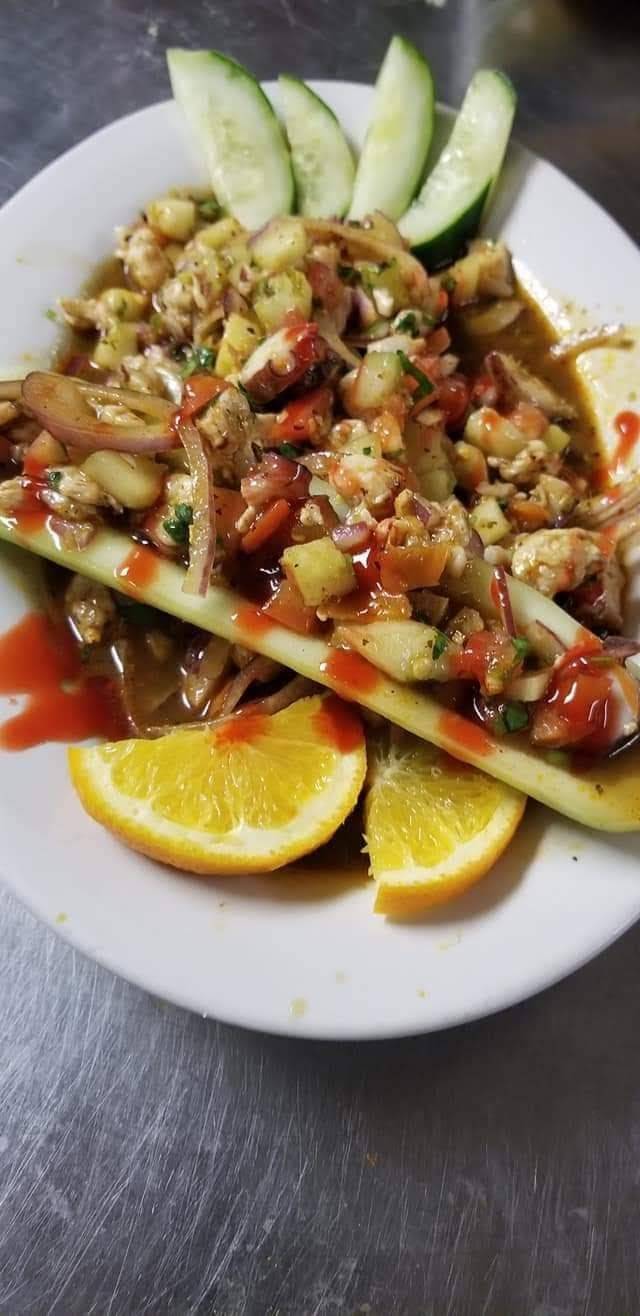 El Nuevo 7 Mares | restaurant | 600 Concord St N, South St Paul, MN 55075, USA | 6512224992 OR +1 651-222-4992