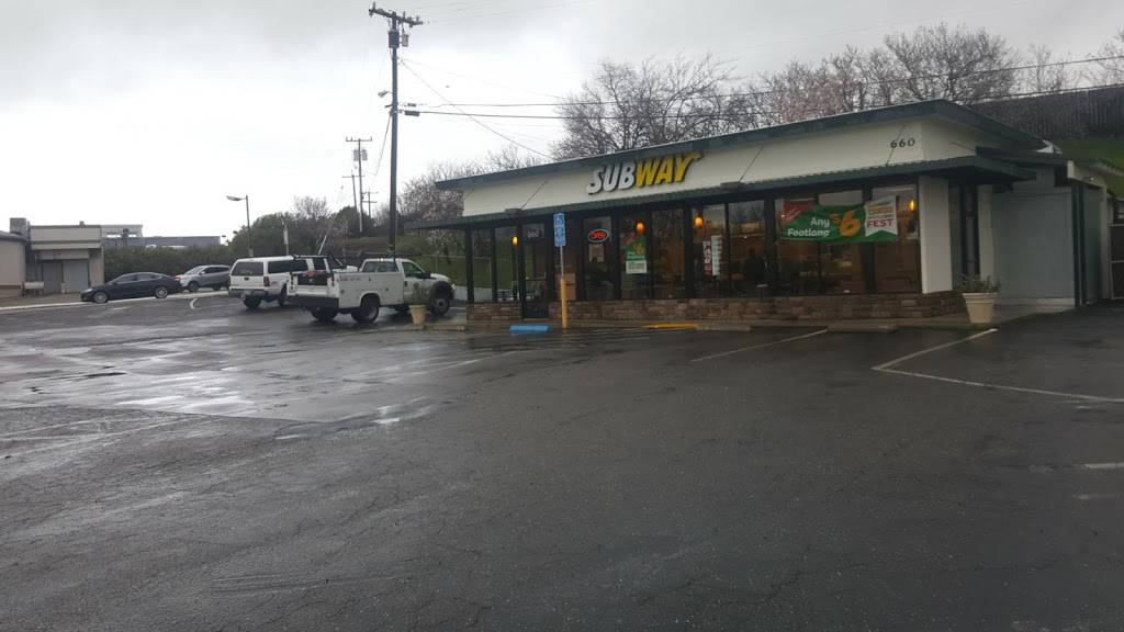 Subway Restaurants | restaurant | 660 CA-12, Rio Vista, CA 94571, USA | 7073744444 OR +1 707-374-4444