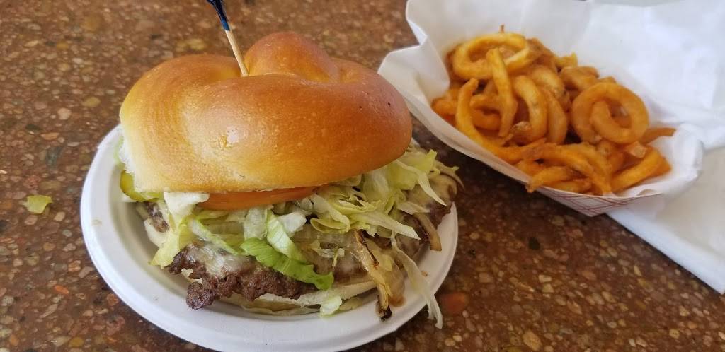 Bill Grays Seabreeze Tap Room | restaurant | 4870 Culver Rd #100, Rochester, NY 14622, USA | 5852667820 OR +1 585-266-7820