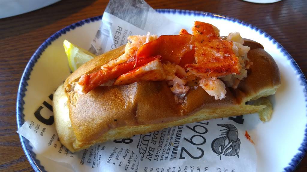 Red Lobster | restaurant | 2497 S Stemmons Fwy, Lewisville, TX 75067, USA | 9723156271 OR +1 972-315-6271