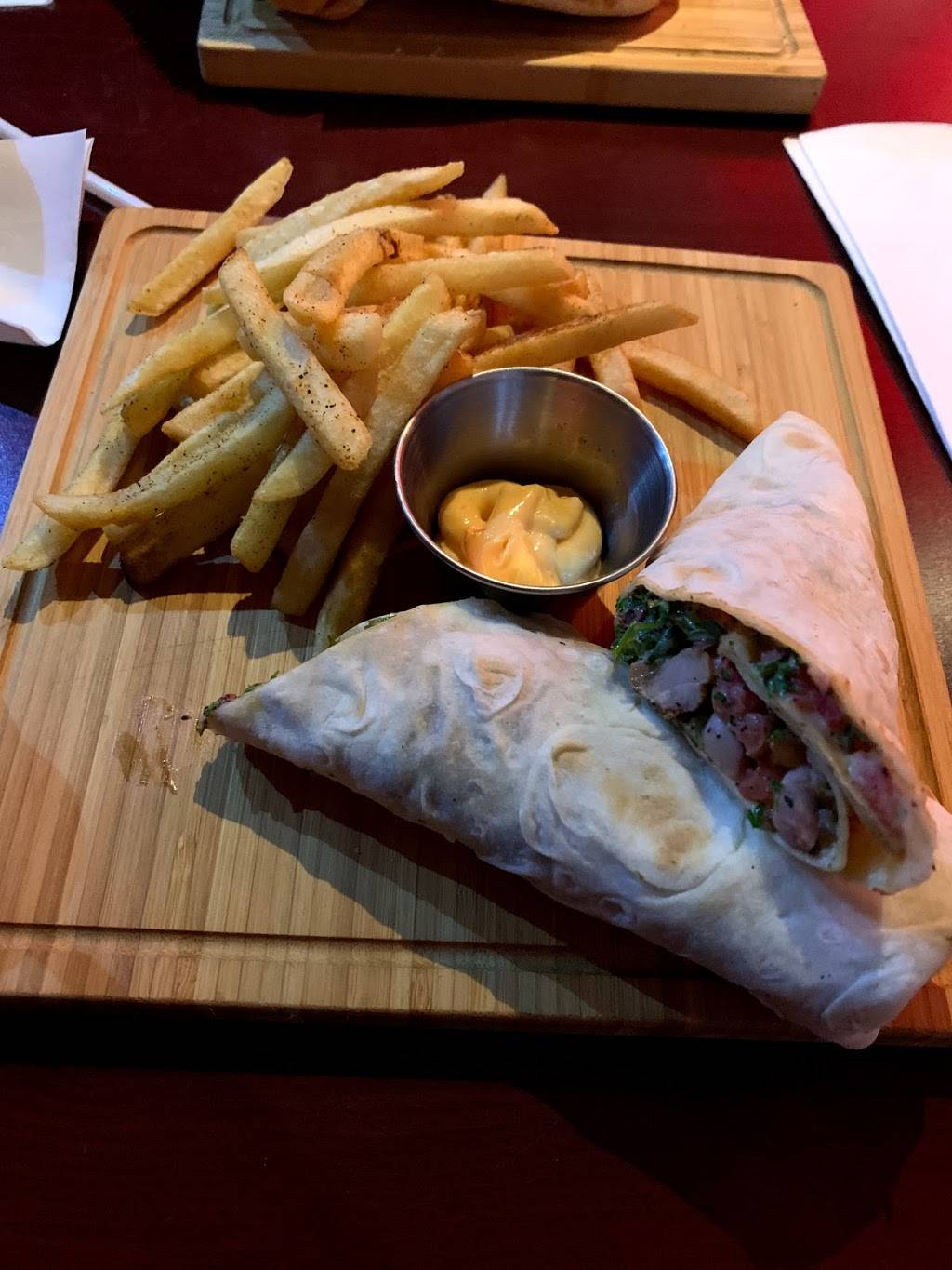 Pasha Lounge | restaurant | 9780 Boul Gouin O, Pierrefonds, QC H8Y 1R5, Canada | 4385054204 OR +1 438-505-4204