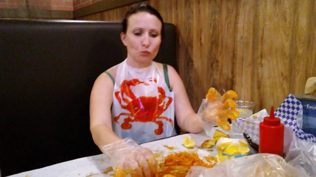 Captain Crawfish Boiling Crab Cajun Seafood Crab in a bag King C | restaurant | 4000 Coffee Rd, Bakersfield, CA 93308, USA | 6616956000 OR +1 661-695-6000