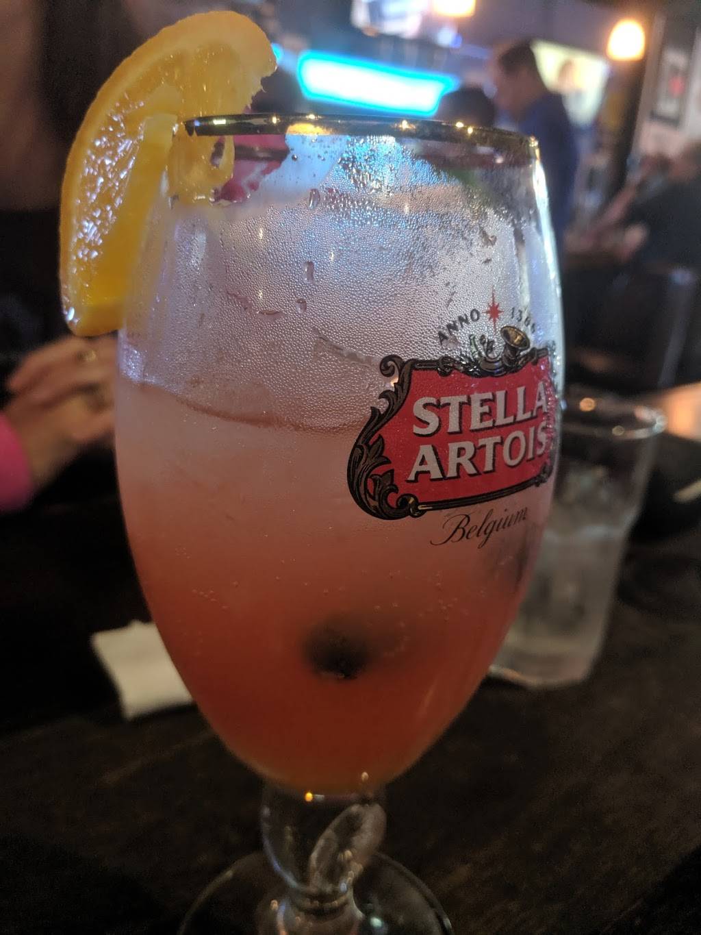 Robbies Bar and Grill | restaurant | 610 N Greece Rd, Hilton, NY 14468, USA | 5853924141 OR +1 585-392-4141