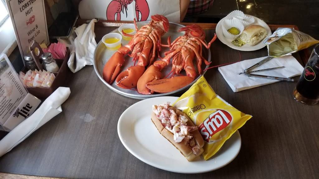 Nunans Lobster Hut | restaurant | 9 Mills Rd #5706, Kennebunkport, ME 04046, USA | 2079674362 OR +1 207-967-4362