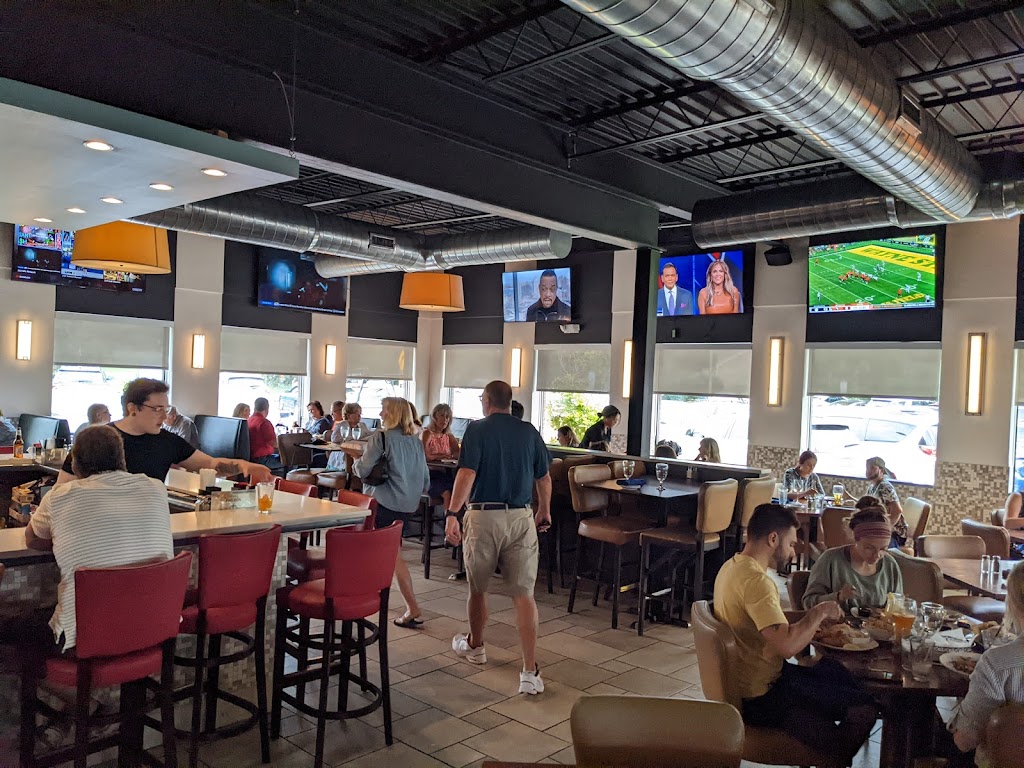 4th Tavern Lakehouse | restaurant | 4710 Cooley Lake Rd, Waterford Twp, MI 48327, USA | 2486224210 OR +1 248-622-4210