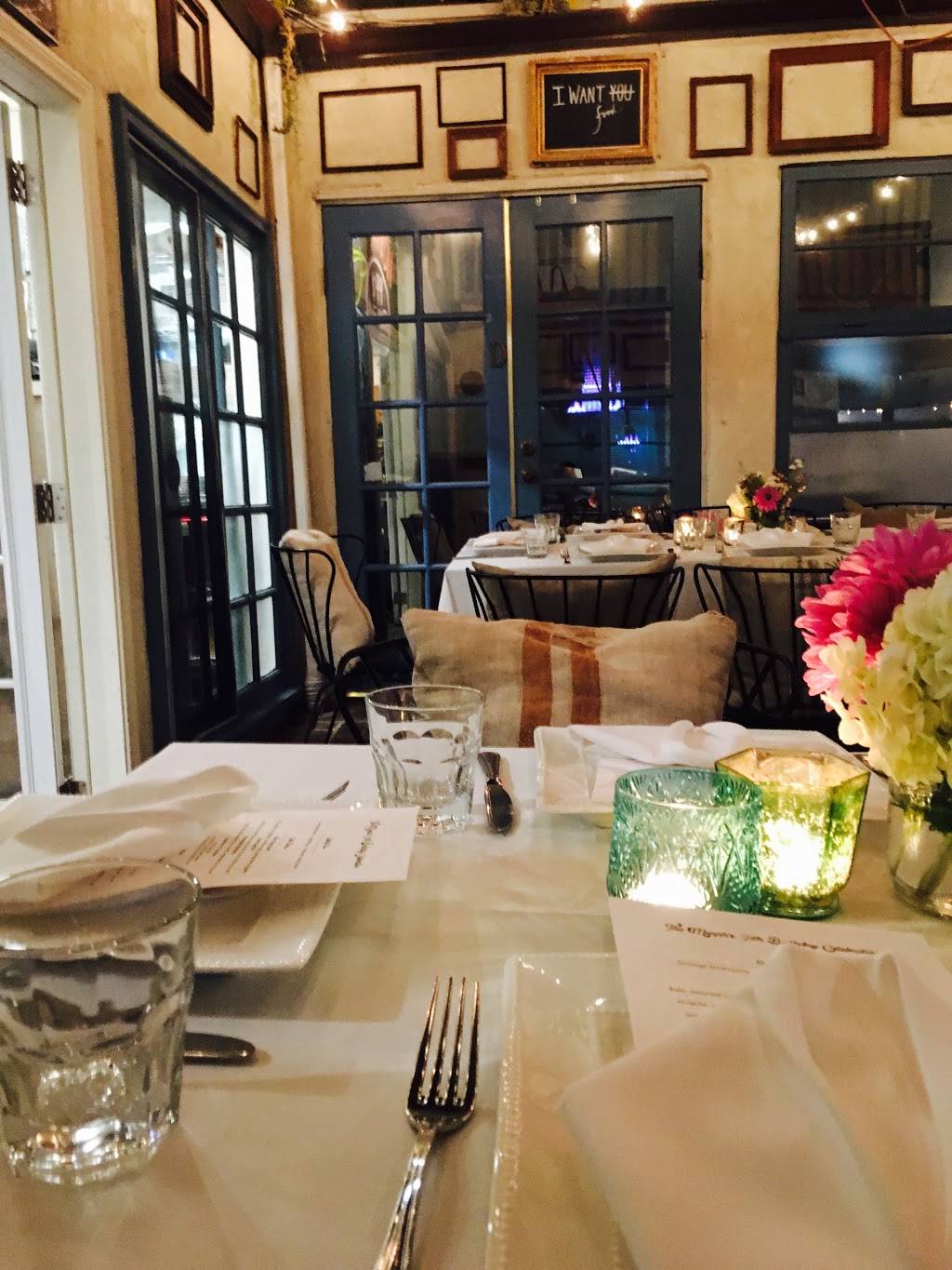 The Courtyard Kitchen | restaurant | 1211 Montana Ave, Santa Monica, CA 90403, USA | 3105872333 OR +1 310-587-2333