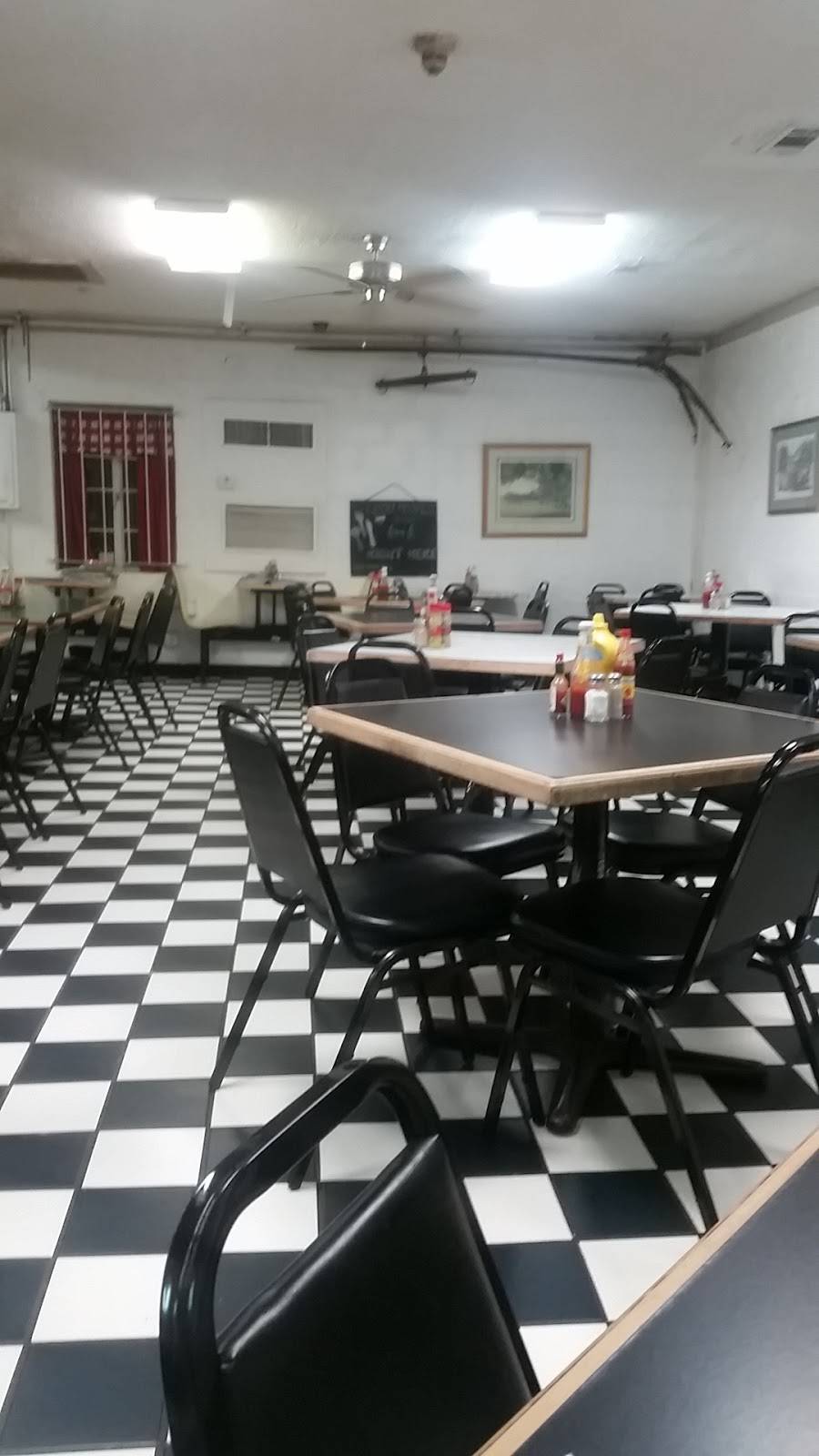 Cox Cafe | restaurant | 694 Lower Poplar St, Macon, GA 31201, USA | 4787457171 OR +1 478-745-7171