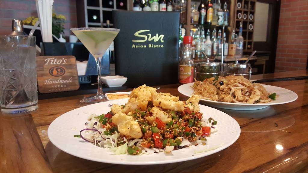 Sun Asian Bistro | restaurant | 91 W Broadway, Derry, NH 03038, USA | 6039653135 OR +1 603-965-3135