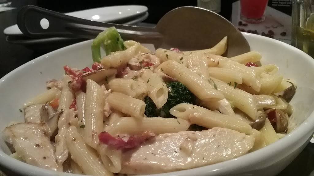 Buca di Beppo Italian Restaurant | restaurant | 1730 S Val Vista Dr, Mesa, AZ 85204, USA | 4805079463 OR +1 480-507-9463