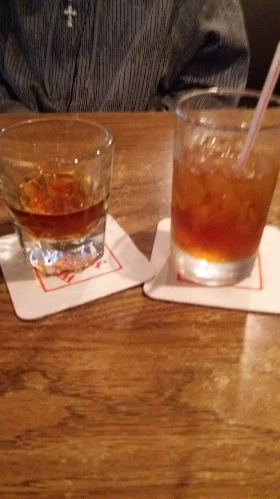 Shamrock Grill | restaurant | 762 W 4th St, Williamsport, PA 17701, USA | 5703227382 OR +1 570-322-7382