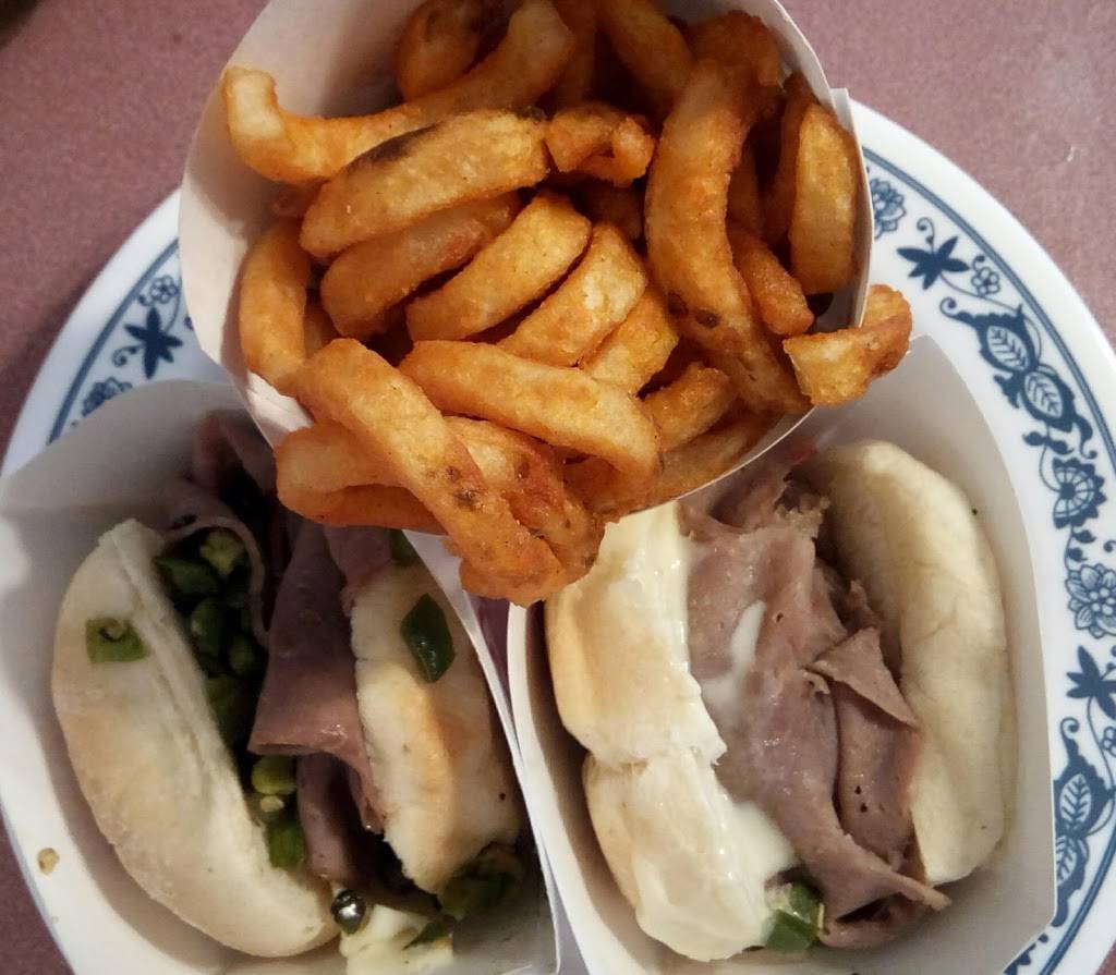 Arbys | restaurant | 69-16 Metropolitan Ave, Middle Village, NY 11379, USA | 7188940485 OR +1 718-894-0485