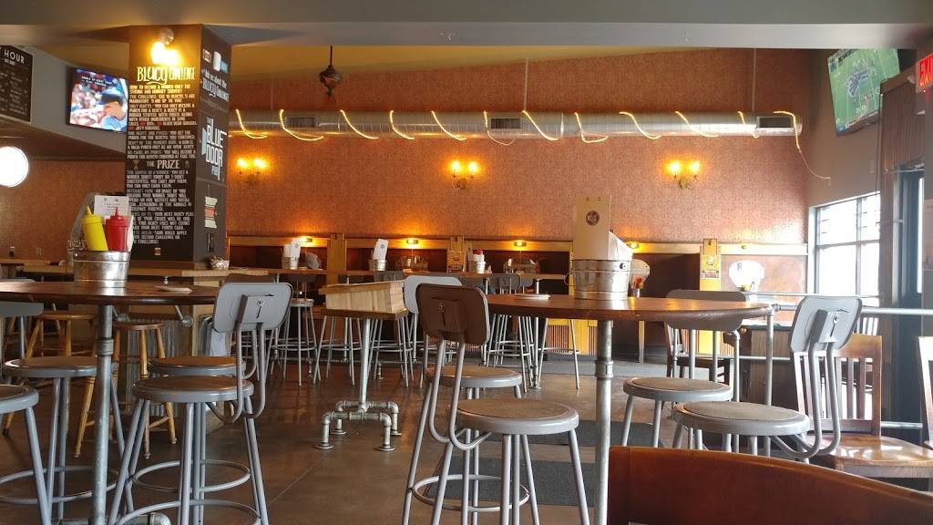 Blue Door Pub — University | restaurant | 1514 Como Ave SE, Minneapolis, MN 55414, USA | 6123674964 OR +1 612-367-4964