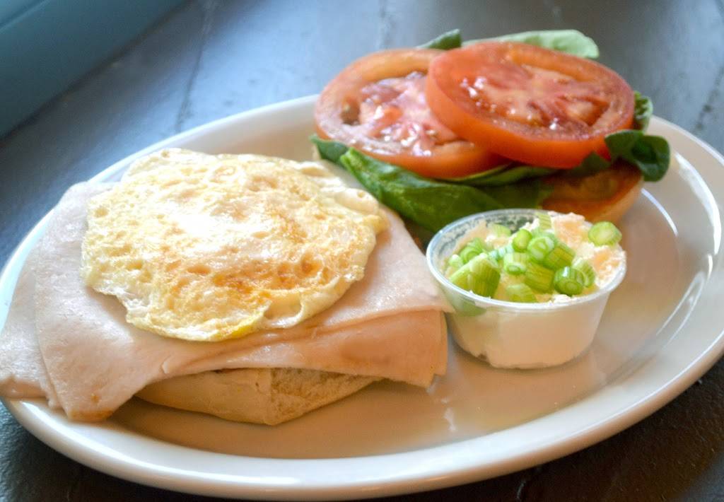 The Breakfast Club & Pub | restaurant | 214 Main St, La Crosse, WI 54601, USA | 6087820050 OR +1 608-782-0050