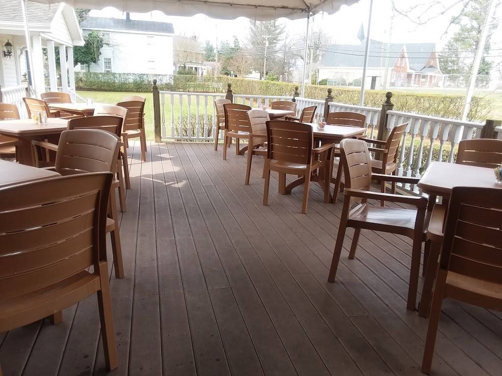 The Babcock House | restaurant | 250 Oakleigh Ave, Appomattox, VA 24522, USA | 4343527532 OR +1 434-352-7532