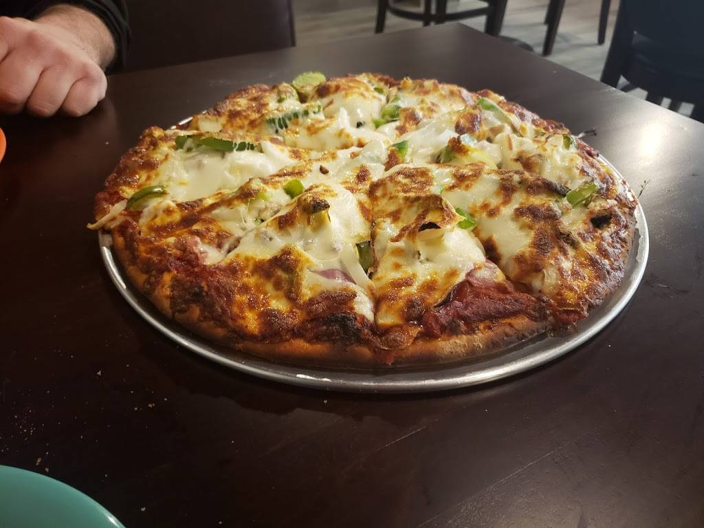 Half Time Pizza | restaurant | 7702 W Bancroft St, Toledo, OH 43617, USA | 4195172190 OR +1 419-517-2190