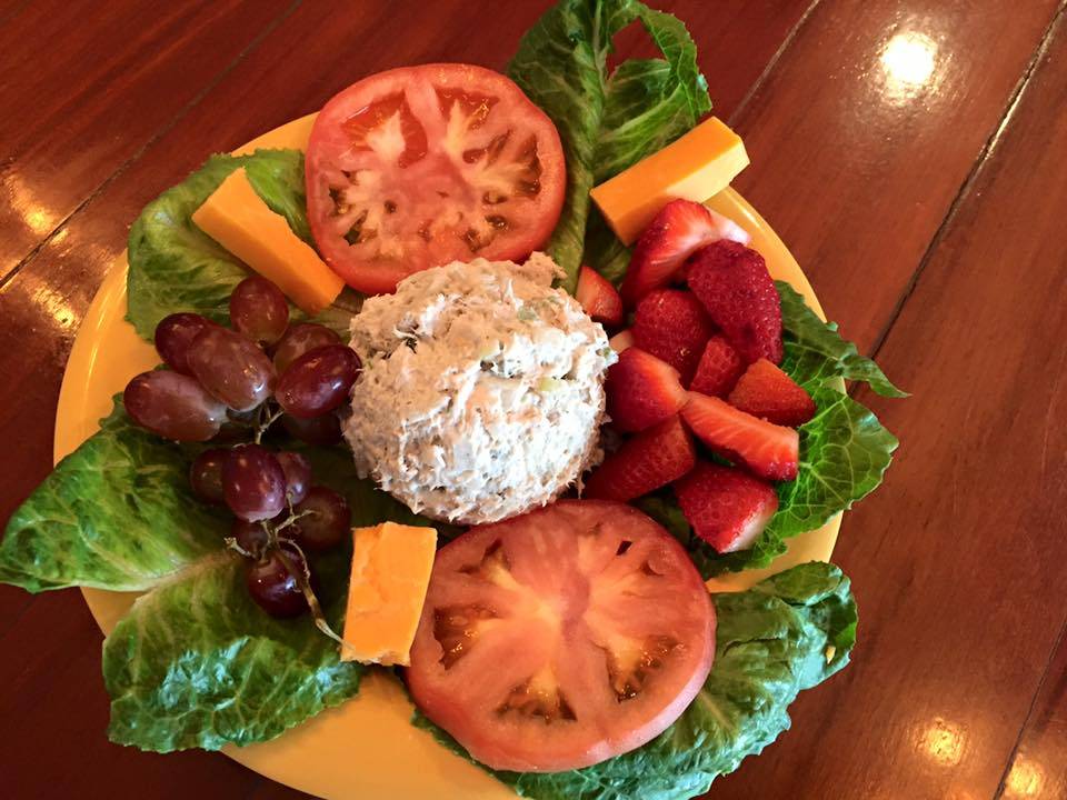 Darrells Restaurant | restaurant | 521 US-64, Manteo, NC 27954, USA | 2524735366 OR +1 252-473-5366