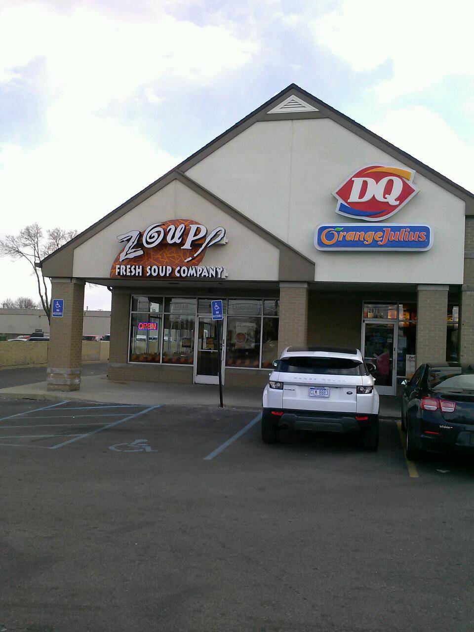 Zoup! | meal takeaway | 2873 W Maple Rd, Troy, MI 48084, USA | 2484355300 OR +1 248-435-5300