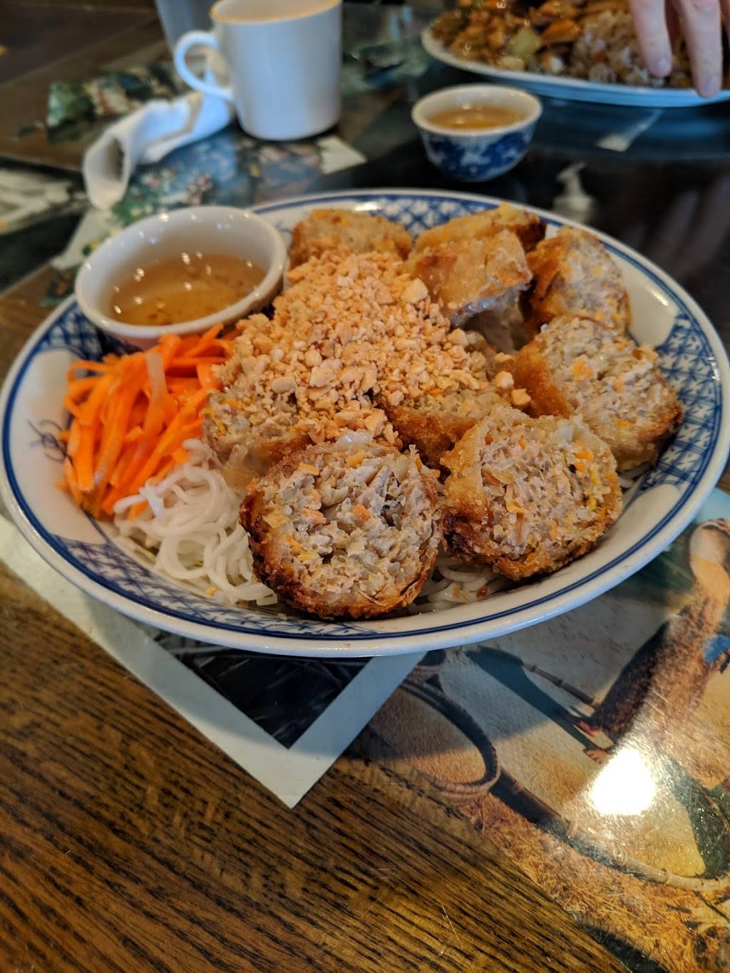 Vina Vietnamese Restaurant | restaurant | 6401 Nicollet Ave, Richfield, MN 55423, USA | 6128665034 OR +1 612-866-5034