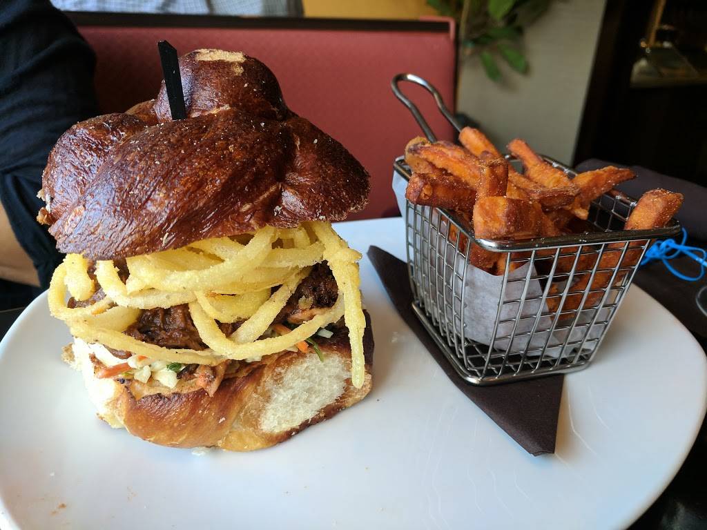 110 Grill - Hopkinton | restaurant | 1 Lumber St, Hopkinton, MA 01748, USA | 5086252141 OR +1 508-625-2141