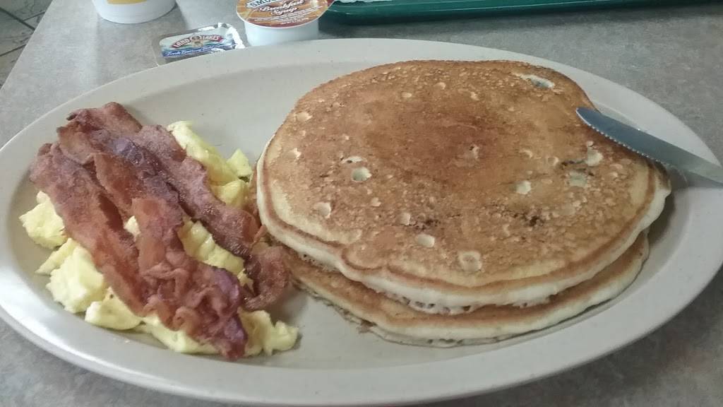 Tudors Biscuit World | restaurant | 4030 Rhodes Ave, New Boston, OH 45662, USA | 7404561584 OR +1 740-456-1584