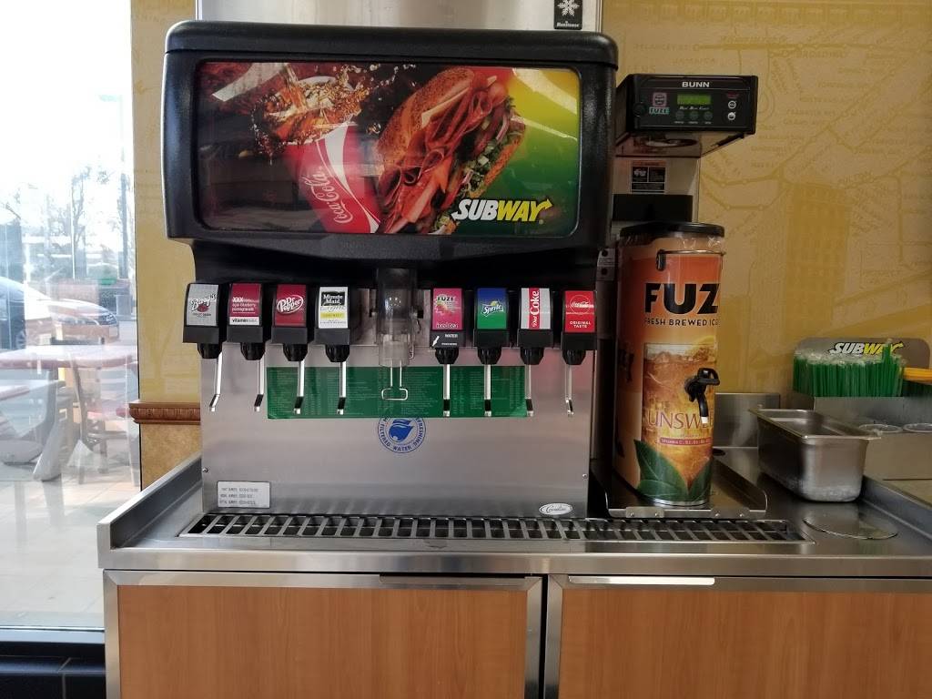 Subway | restaurant | 76 Gas Station/C-Store, 705 Harbor Pointe Pl Suite B, West Sacramento, CA 95605, USA | 9163740673 OR +1 916-374-0673