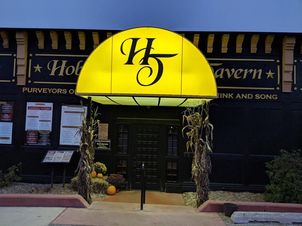 Hobos Tavern | restaurant | 1411 Whitehall Rd, Muskegon, MI 49445, USA | 2317190247 OR +1 231-719-0247